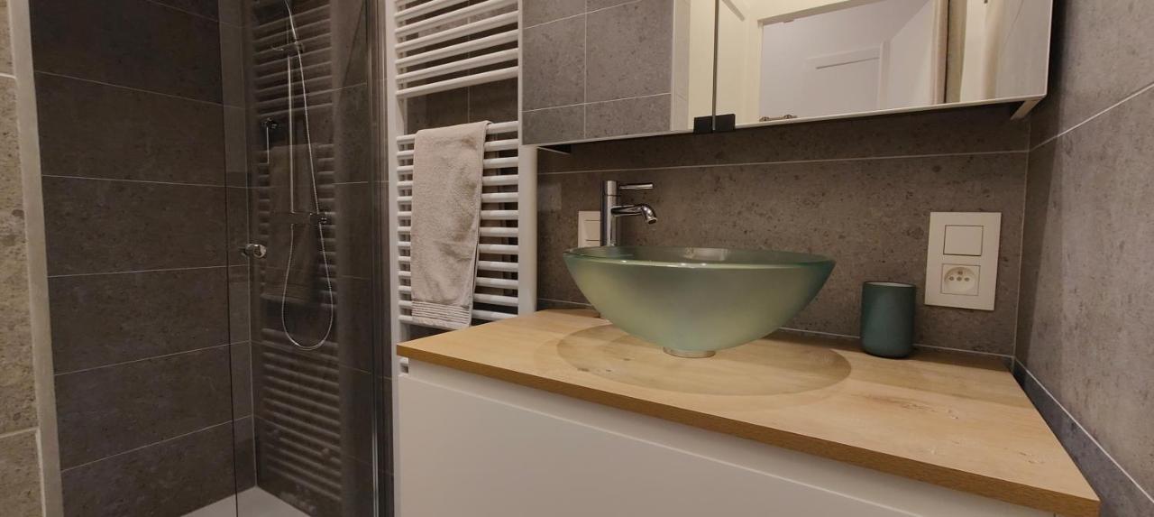 Centrum Luxe Appartement Ost 2 Plus 2 Ostenda Zewnętrze zdjęcie